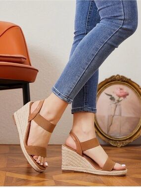 New Women’s Tan Espadrille Wedge Sandals with Elastic Straps